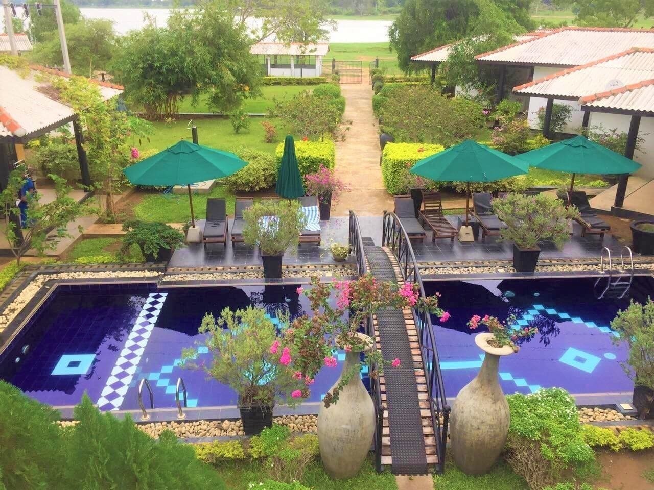 Flower Garden Lake Resort Tissamaharama Buitenkant foto